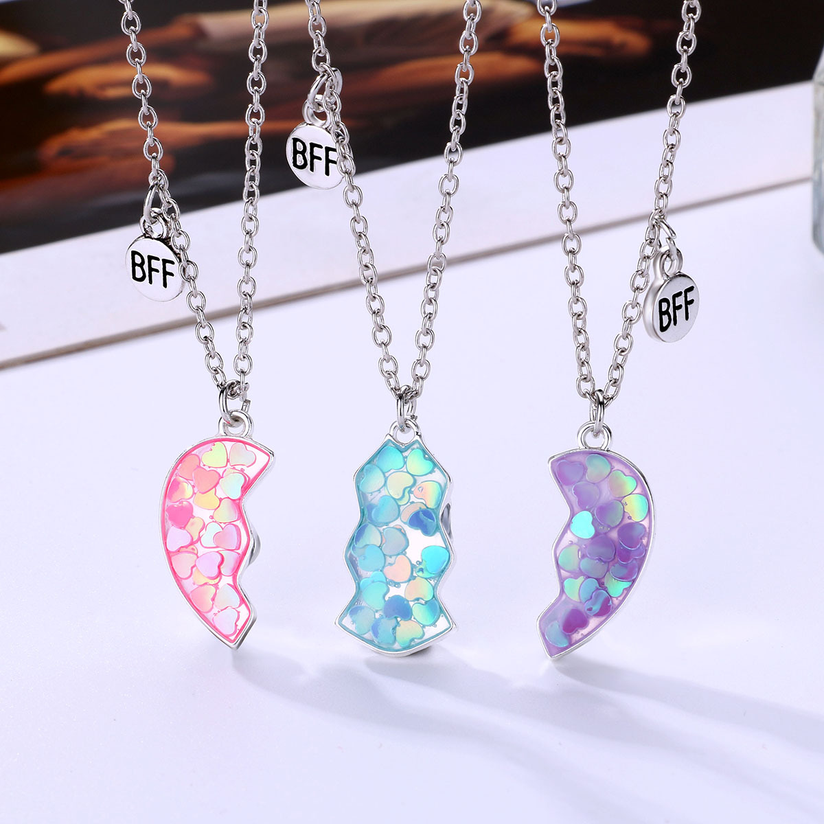 Glitter Heart Magnet Necklace Set - image 2