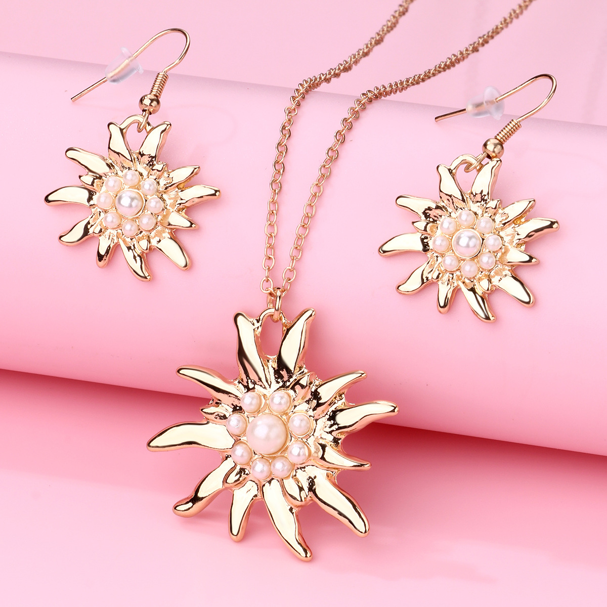Flower Pearl Drop Oil Necklace Set